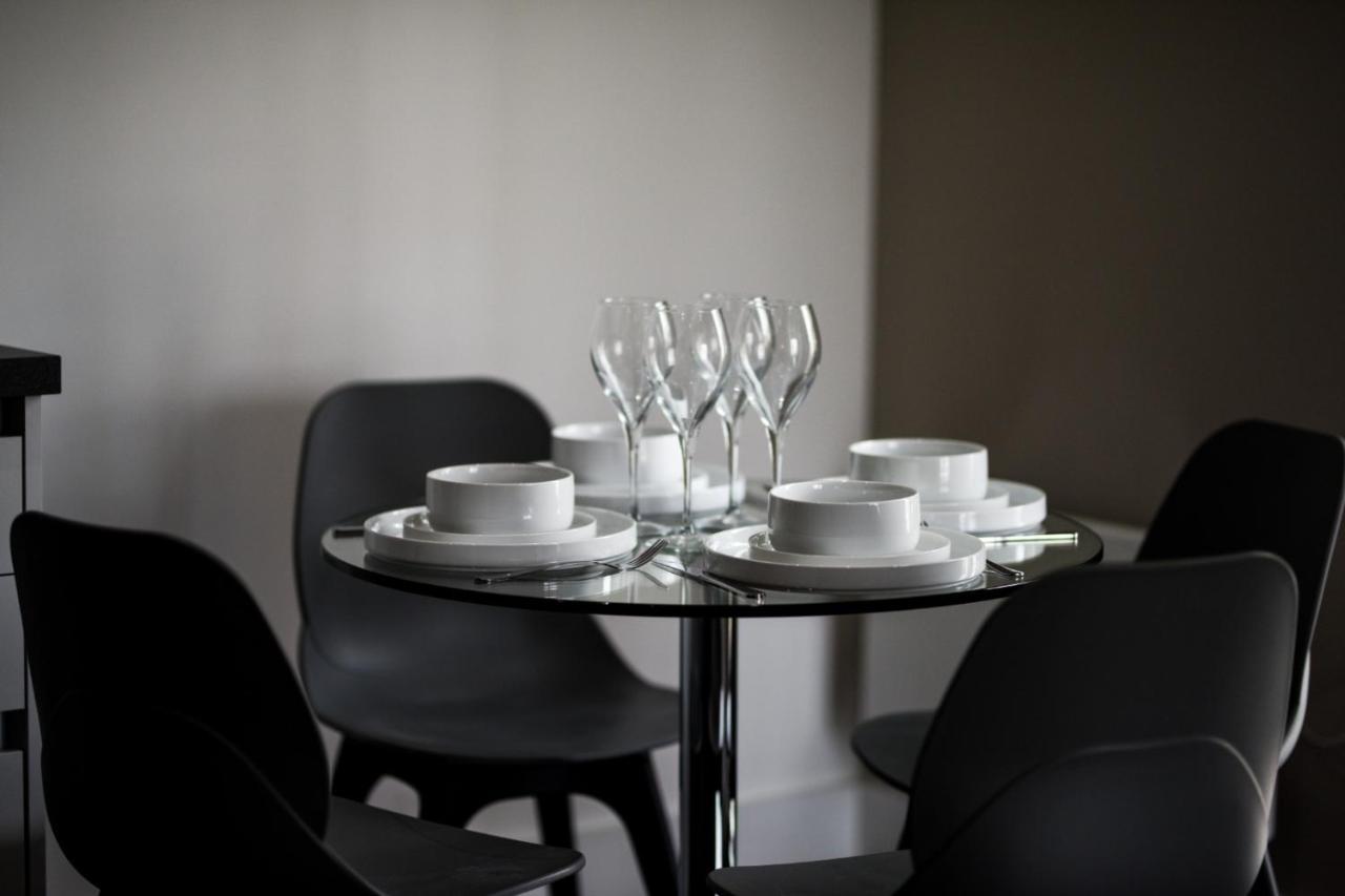 Onpoint Apartments - Spacious 2 Bedroom Apt - City Centre With Balcony Manchester Exterior photo