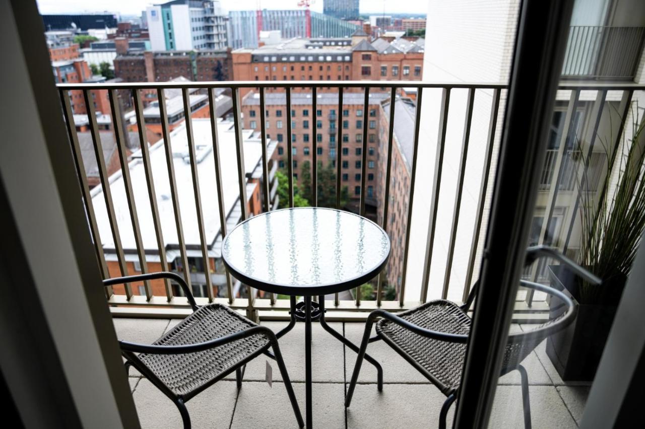 Onpoint Apartments - Spacious 2 Bedroom Apt - City Centre With Balcony Manchester Exterior photo