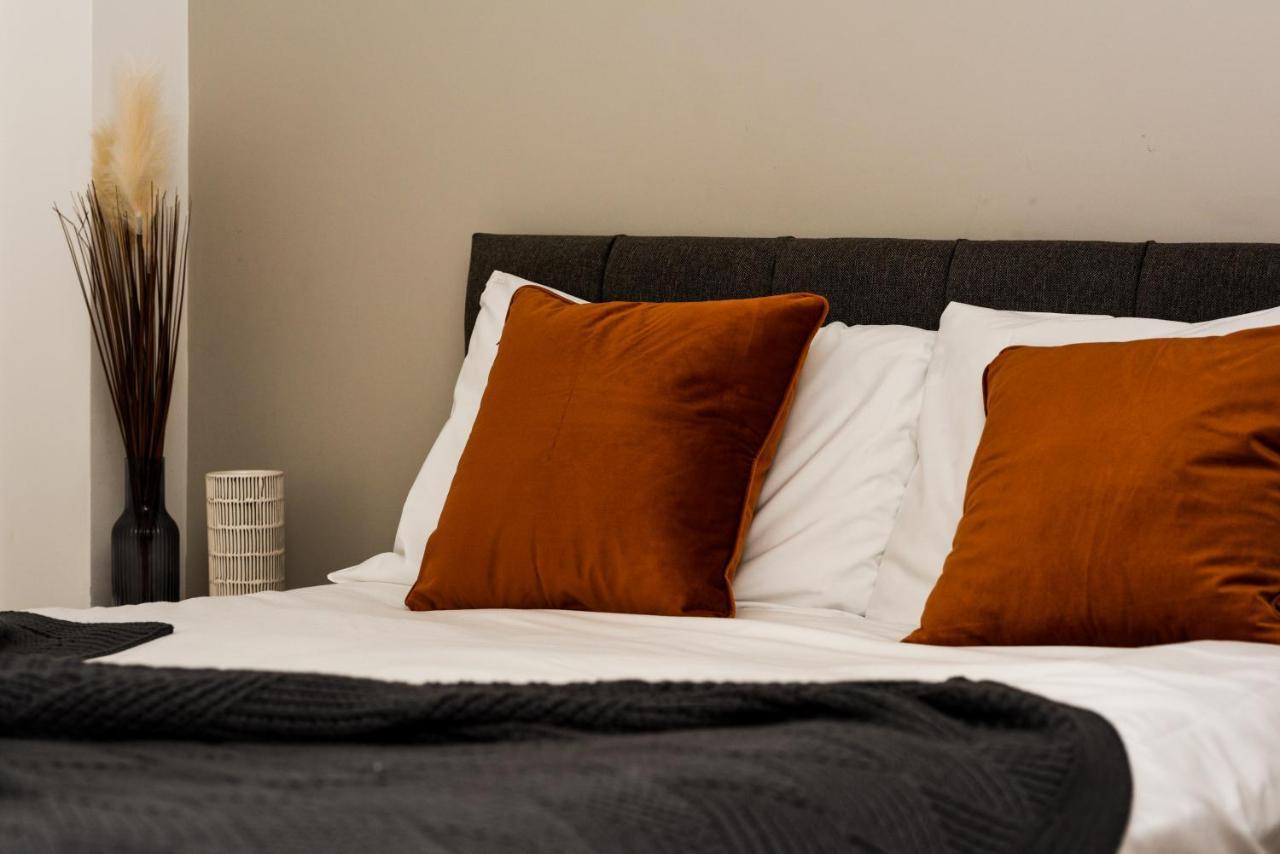 Onpoint Apartments - Spacious 2 Bedroom Apt - City Centre With Balcony Manchester Exterior photo